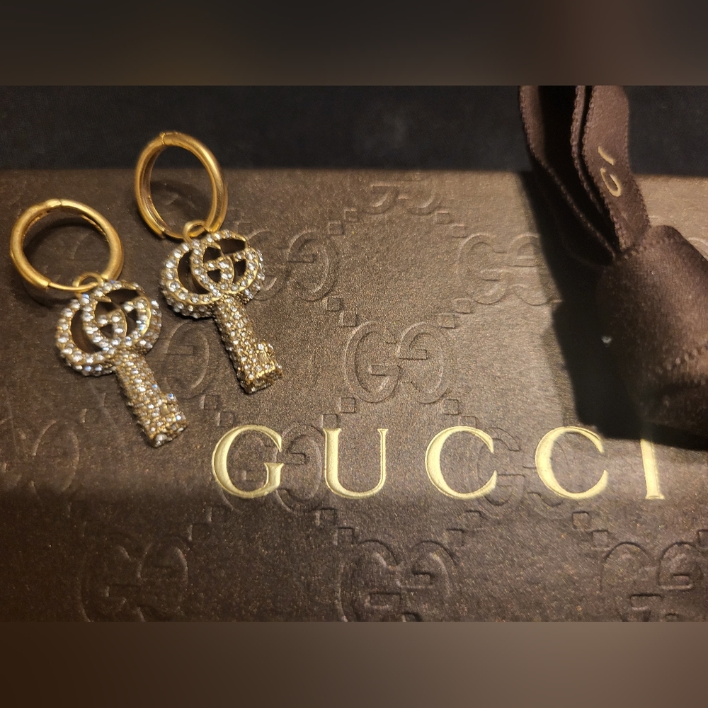 Gucci Luxury Key Earrings encrusted in rhinestones 💗 so adorable! - Picture 4 of 6
